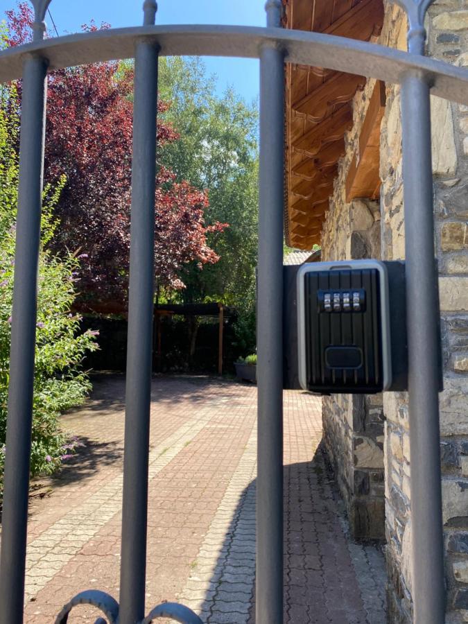 Casa Moron Villa Villanúa Екстериор снимка