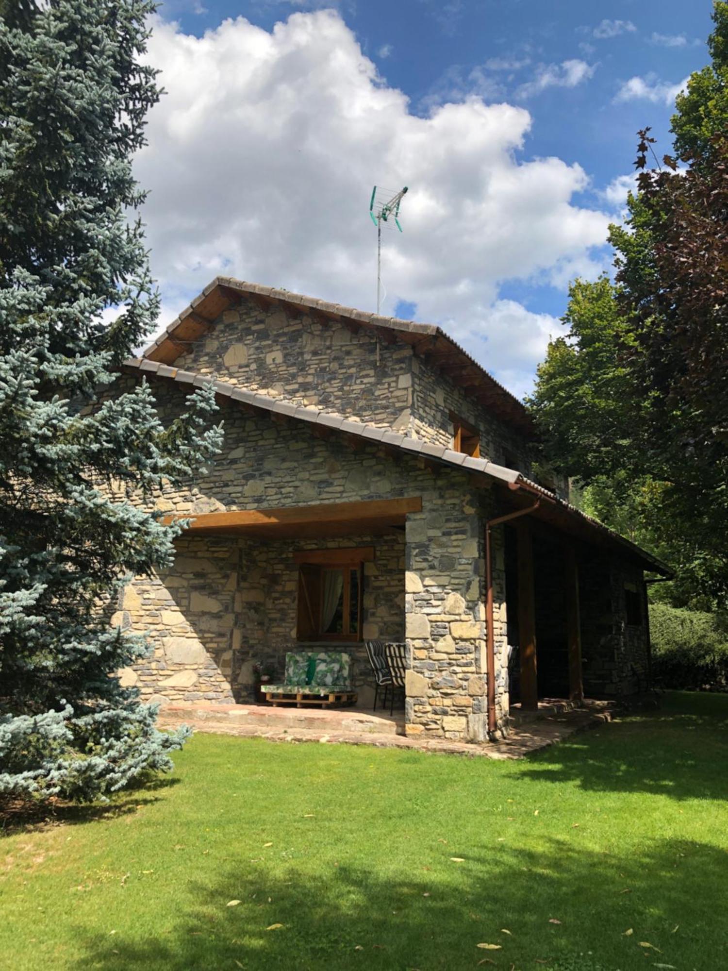 Casa Moron Villa Villanúa Екстериор снимка